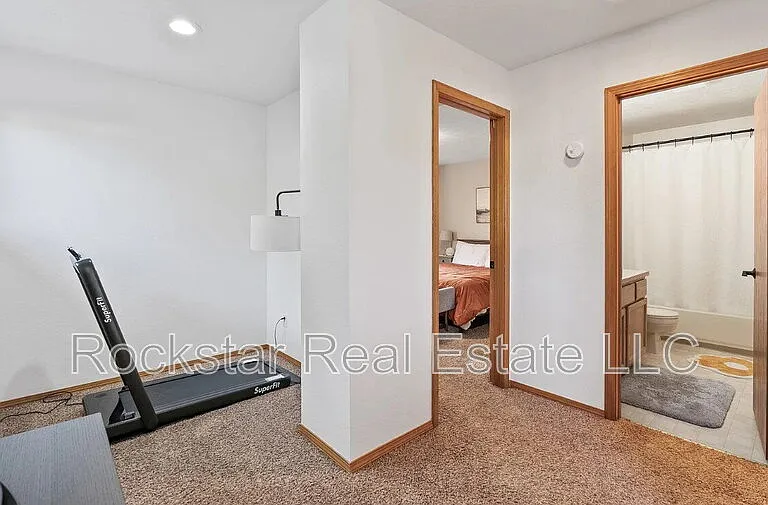 607 W Persimmon Ln — Photo 19