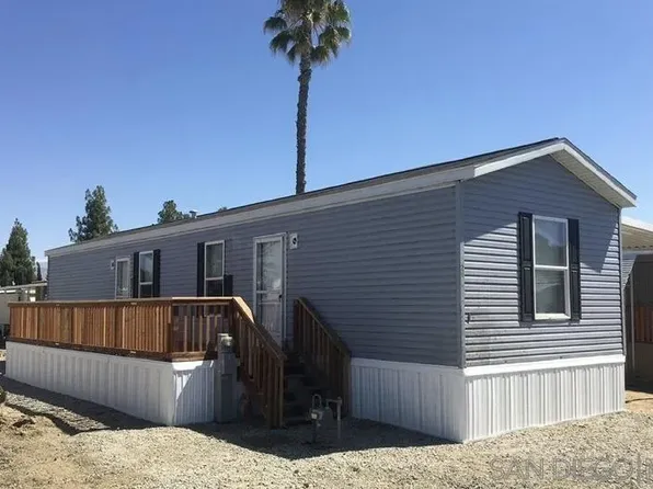 725 W Thornton Ave #81, Hemet, CA 92543