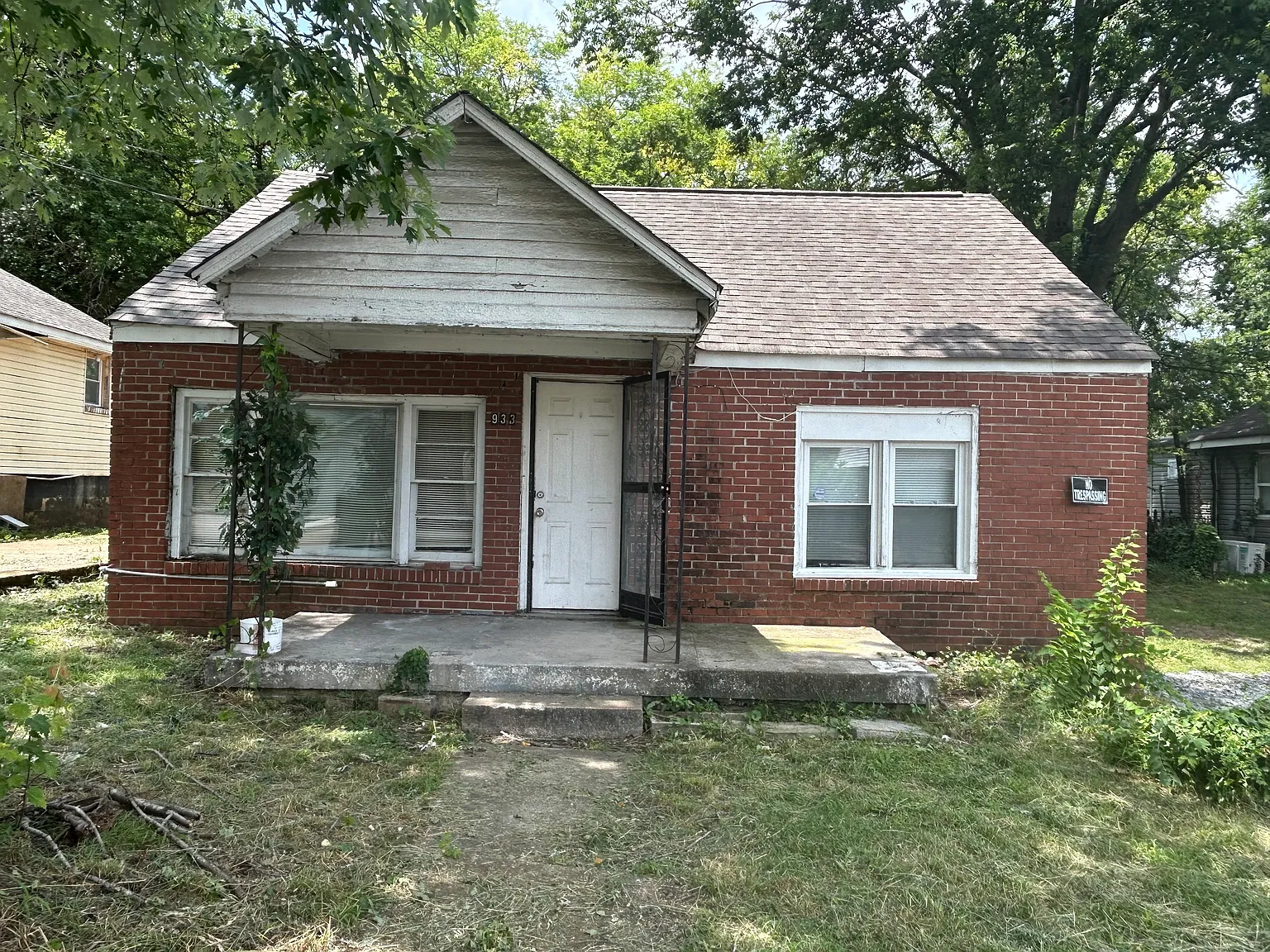 3 bed, 1328 sqft, $1,575 — Photo 1
