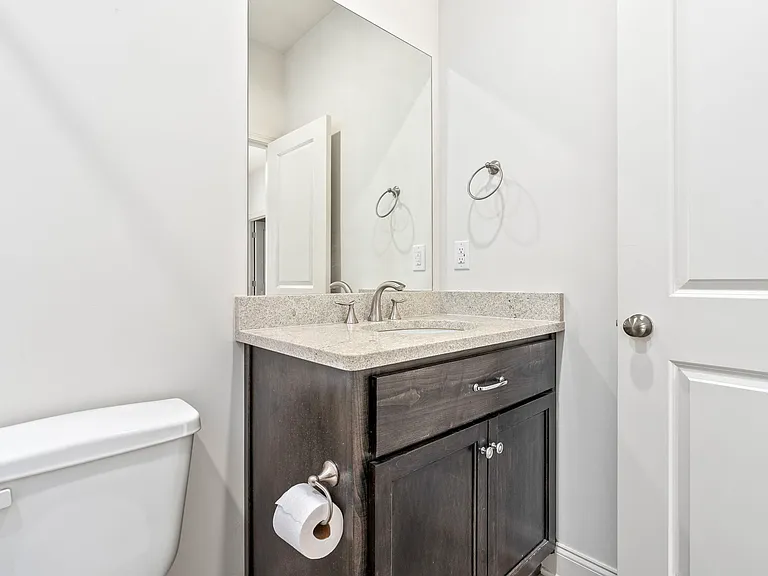 762 N Donahue Dr #3 — Photo 5