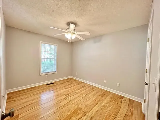 400 Sandhills Cir — Photo 7