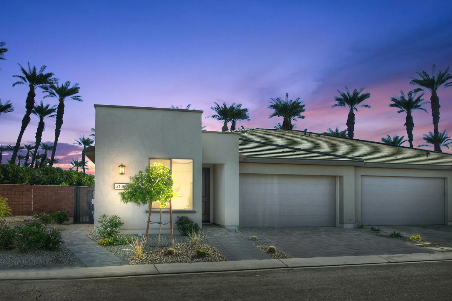 2 bed, 1678 sqft, $2,995 — Photo 1