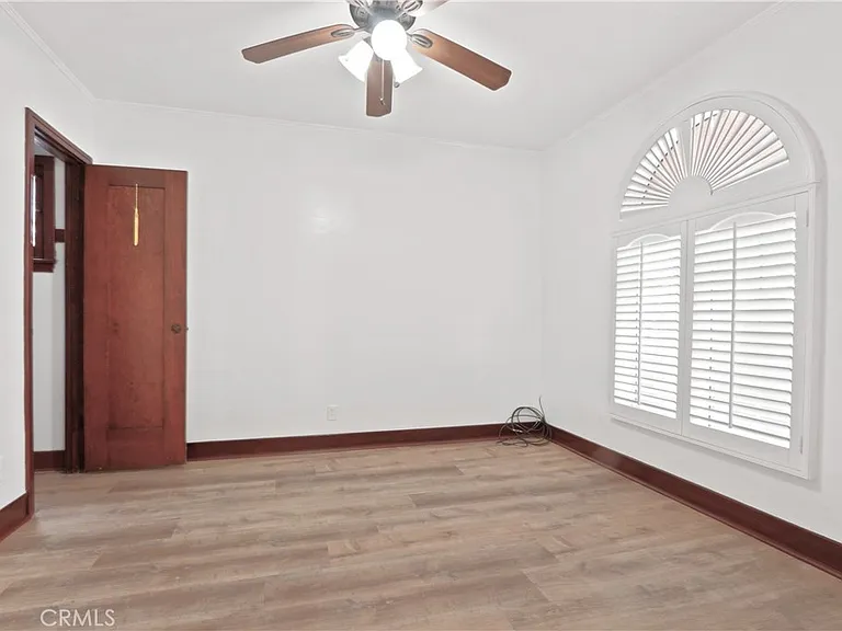 236 W Arbor Vitae St — Photo 21