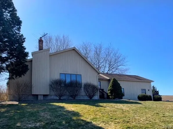 6841 Plainville Rd, Memphis, NY 13112