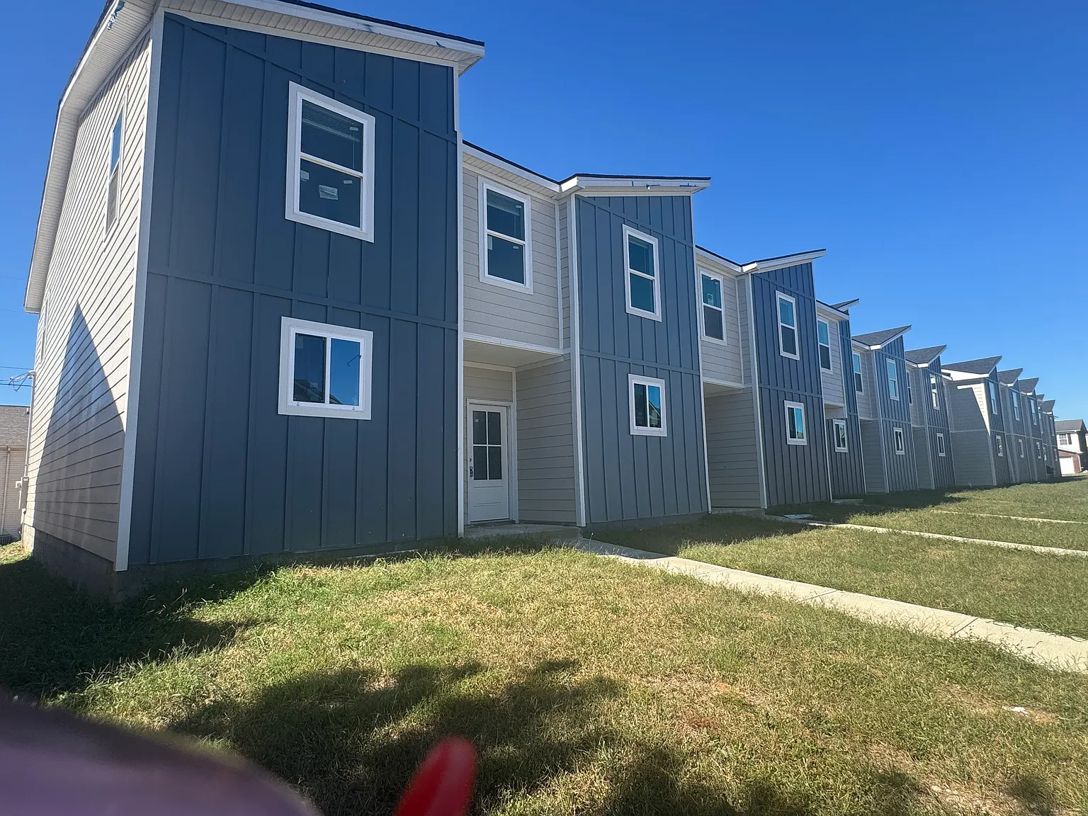3 bed, 2.5 bath, 1800 sqft, $1,795 — Photo 2