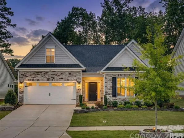466 Hickory View Dr, Rock Hill, SC 29732