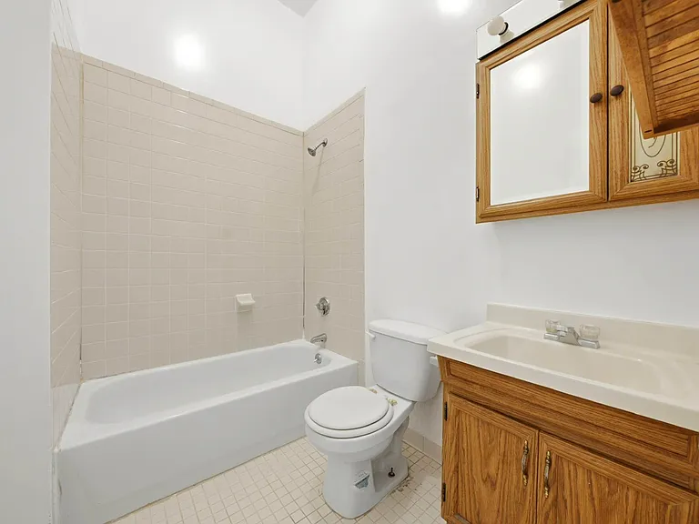 309 W 116th St #2 — Photo 4