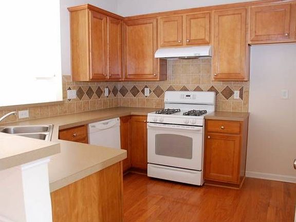 Cherry Kitchen
