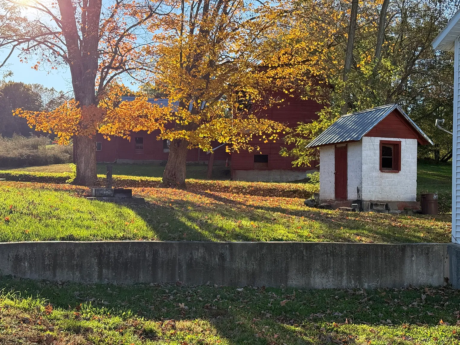 2 bed, 1000 sqft, $1,500 — Photo 2