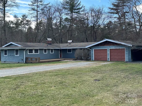 14 Sherwood Ter, Brevard, NC 28712