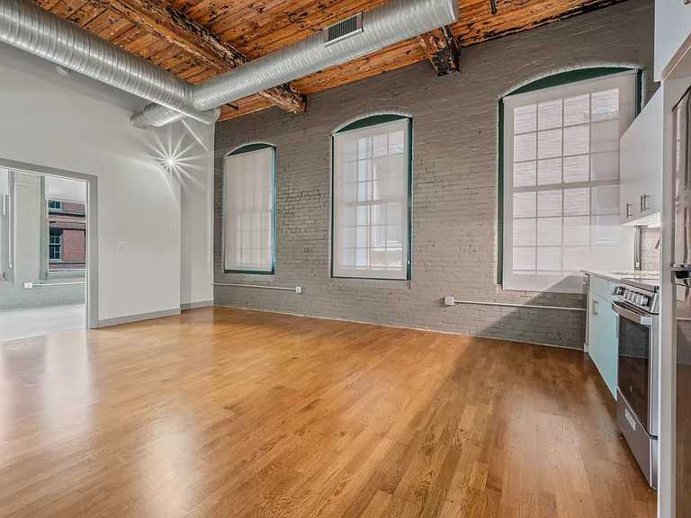 103 Allyn St #664 — Photo 5