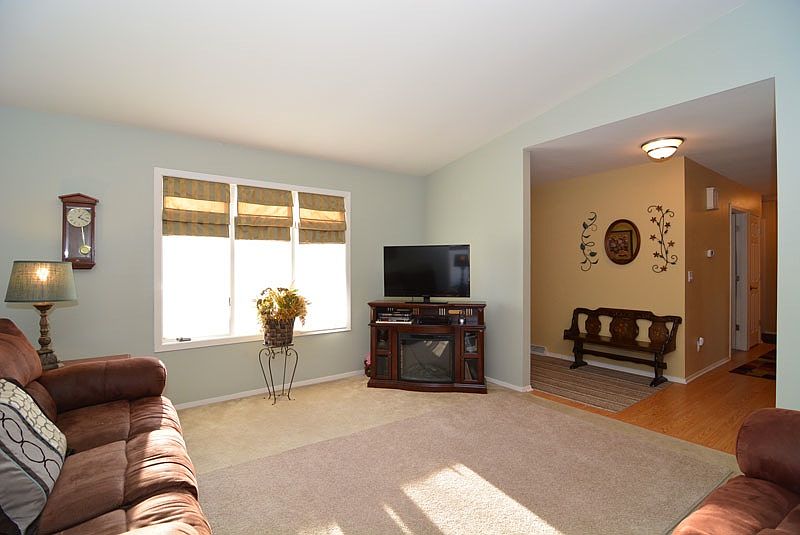 1st image of 2855 Coventry Ln