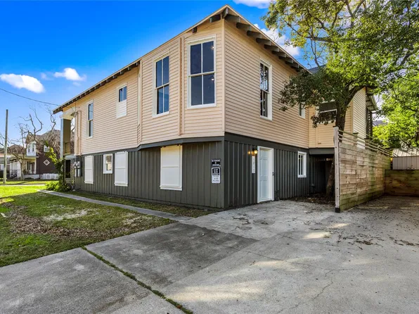 3902 Bernardo De Galvez Ave #1, Galveston, TX 77550