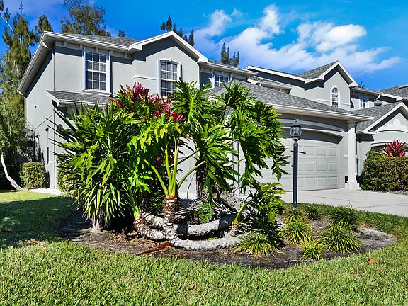 2nd image of 1029 Bella Vista Dr NE