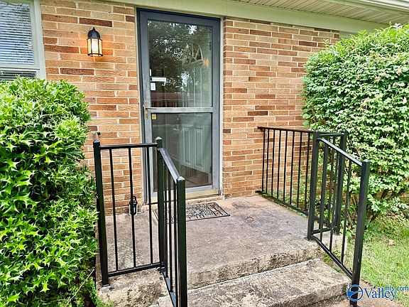 2nd image of 1706 Club View Dr NW