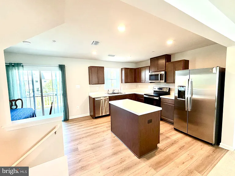 309 Yellow Bill Ln — Photo 9