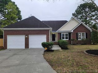 3909 Fairbanks Ct, Hope Mills, NC 28348
