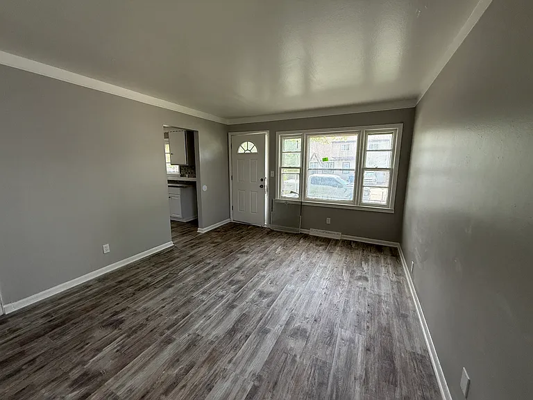 8251 Hudson Ave — Photo 10