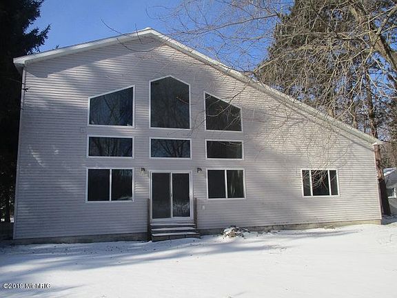 2nd image of 5238 Scenic Dr