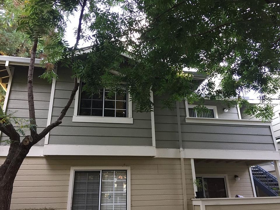1st image of 2721 Somerset Park Cir