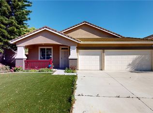 979 Hemingway Dr, Corona, CA 92878