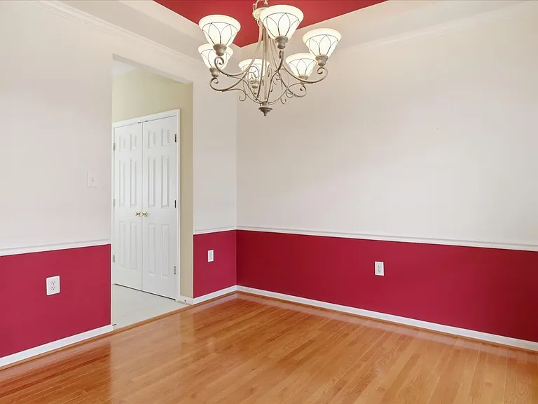 341 Bullskin St — Photo 5