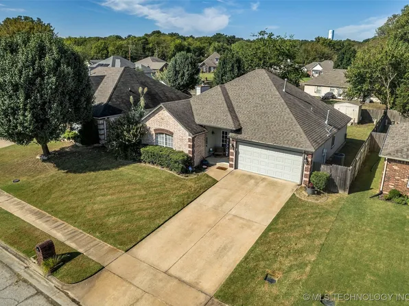 11984 S 269th East Ave, Coweta, OK 74429