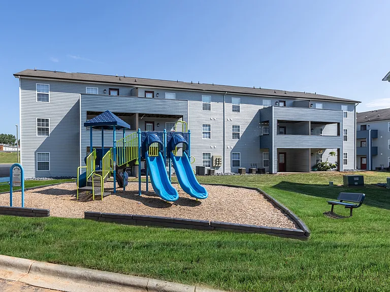 Sharon Pointe Apartment Homes — Photo 29