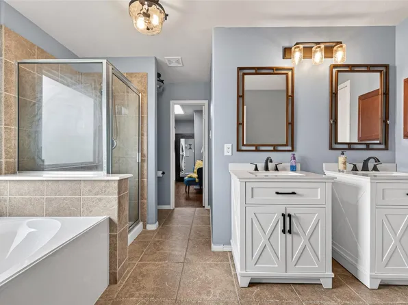12911 Taper Reach Dr, Tomball, TX 77377