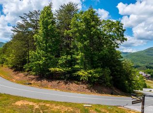 2012 Deep Gap Farm Rd E, Mill Spring, NC 28756