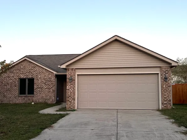 1209 Half Moon Ln, Cicero, IN 46034