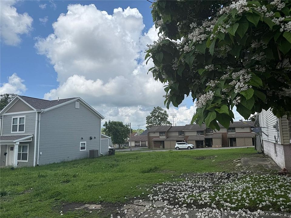 1st image of 42 Whiteman Ave