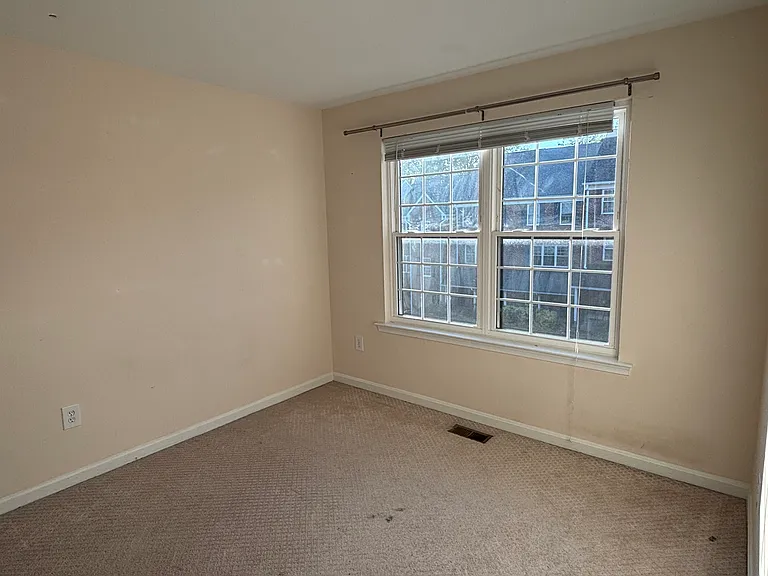 7760 Marshall Heights Ct — Photo 10