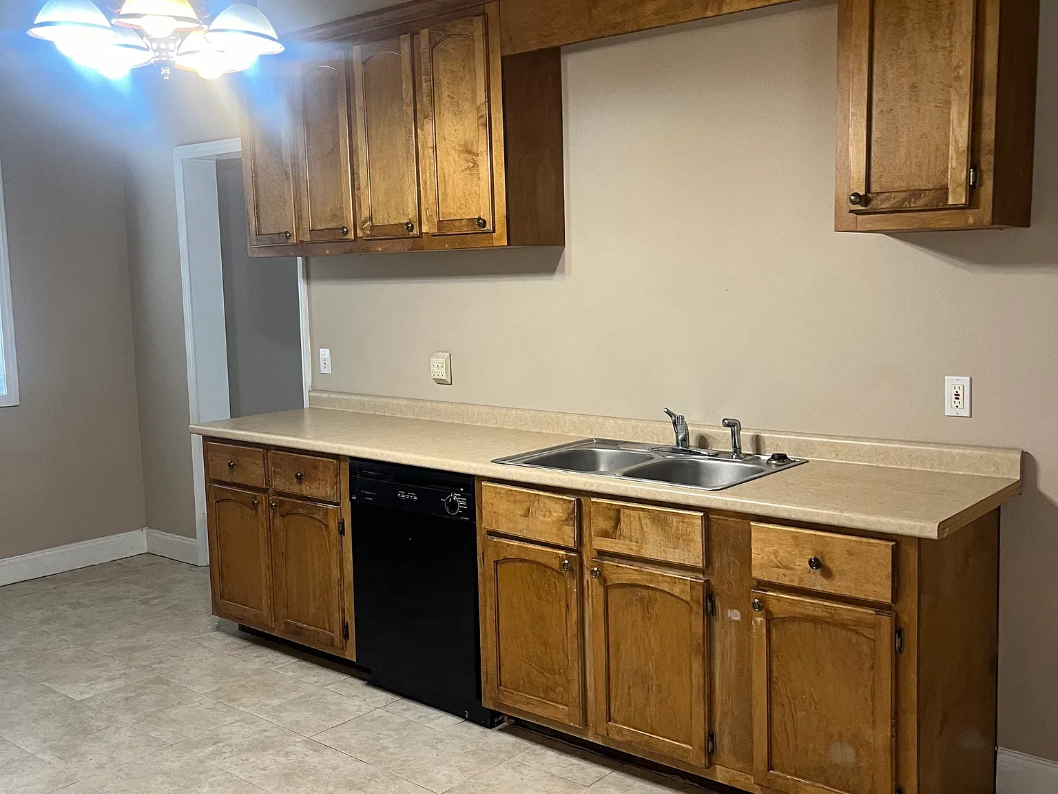 2507 Old Greenbrier Pike — Photo 3