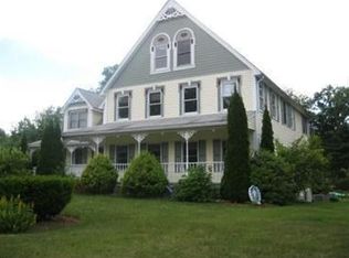 40 Wildrose Dr, Dracut, MA 01826