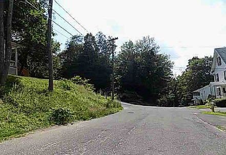 2nd image of 37 Sunset Ave