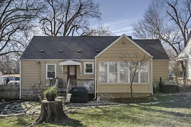 5635 Roe Blvd — Photo 19