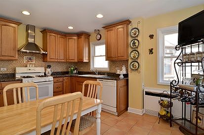 5th image of 5633 N Kenton Ave