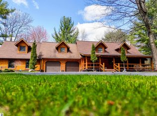 10150 Lake Dubonnet Trl, Traverse City, MI 49685