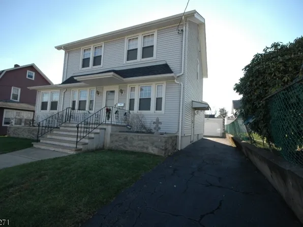 61 Gourley Ave, Clifton City, NJ 07013