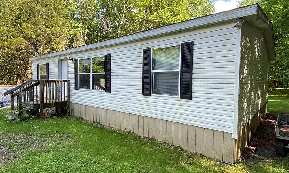 1st image of 91 Wintergreen Ln