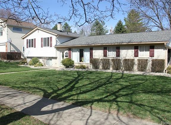 4th image of 1055 Byron Dr