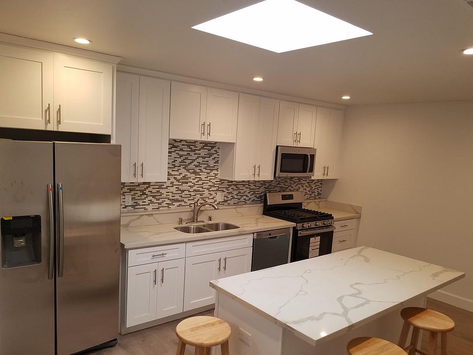 1st image of 22728 Ventura Blvd Ste A
