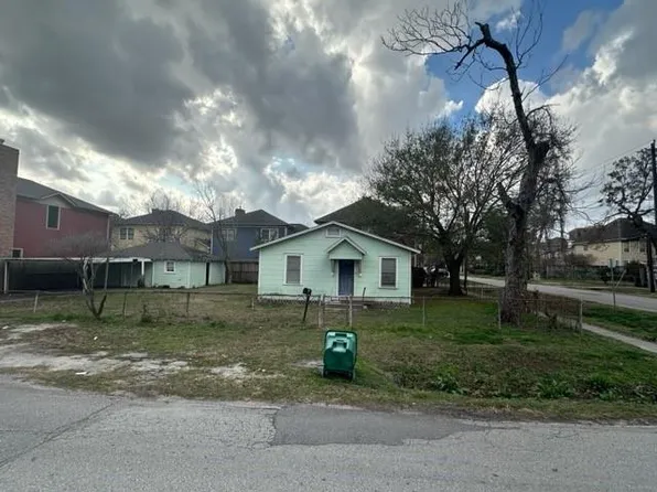 2543 Bevis St, Houston, TX 77008