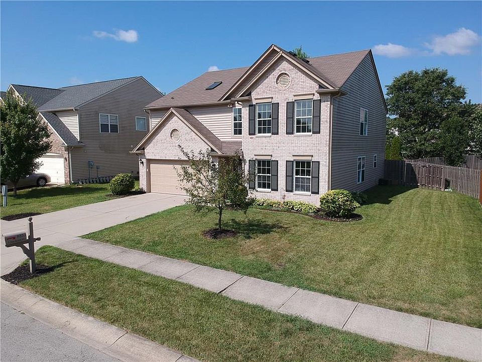 1st image of 8852 N Fawn Meadow Dr