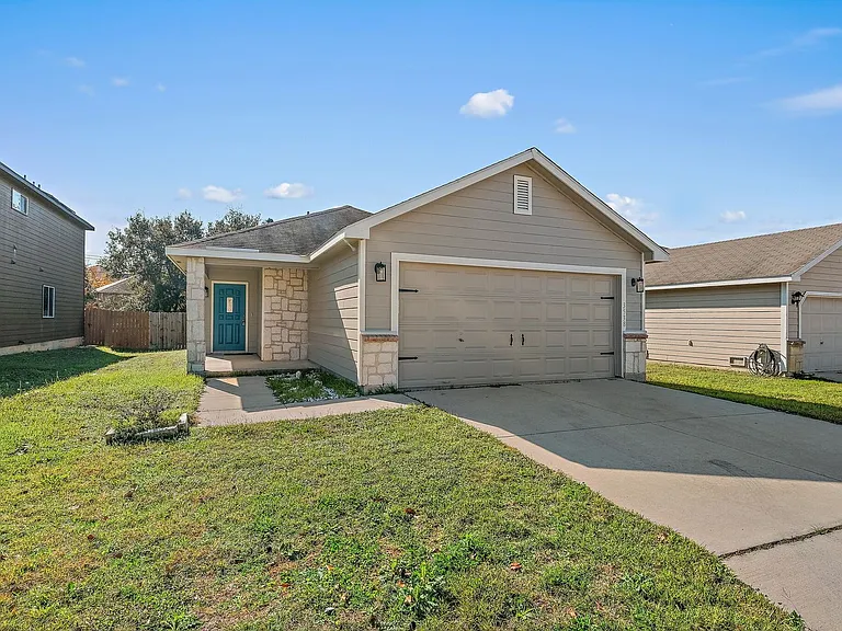 3538 Lantana Fls — Photo 2