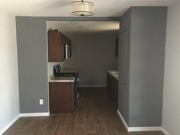 3rd image of 1434 Gardenside Dr