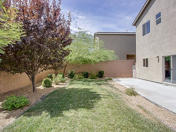 5th image of 9245 Forest Meadows Ave