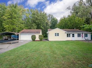 9340 Old State Line Rd, Holland, OH 43528