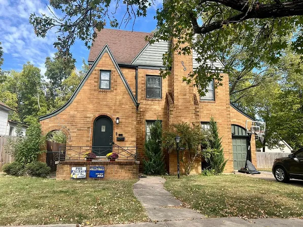 1423 Corning Ave, Parsons, KS 67357